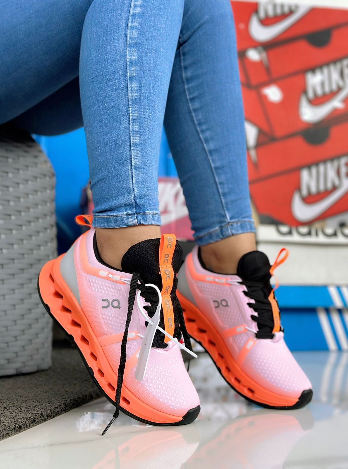 Tenis OnRunning     "Tu nuevo par favorito"